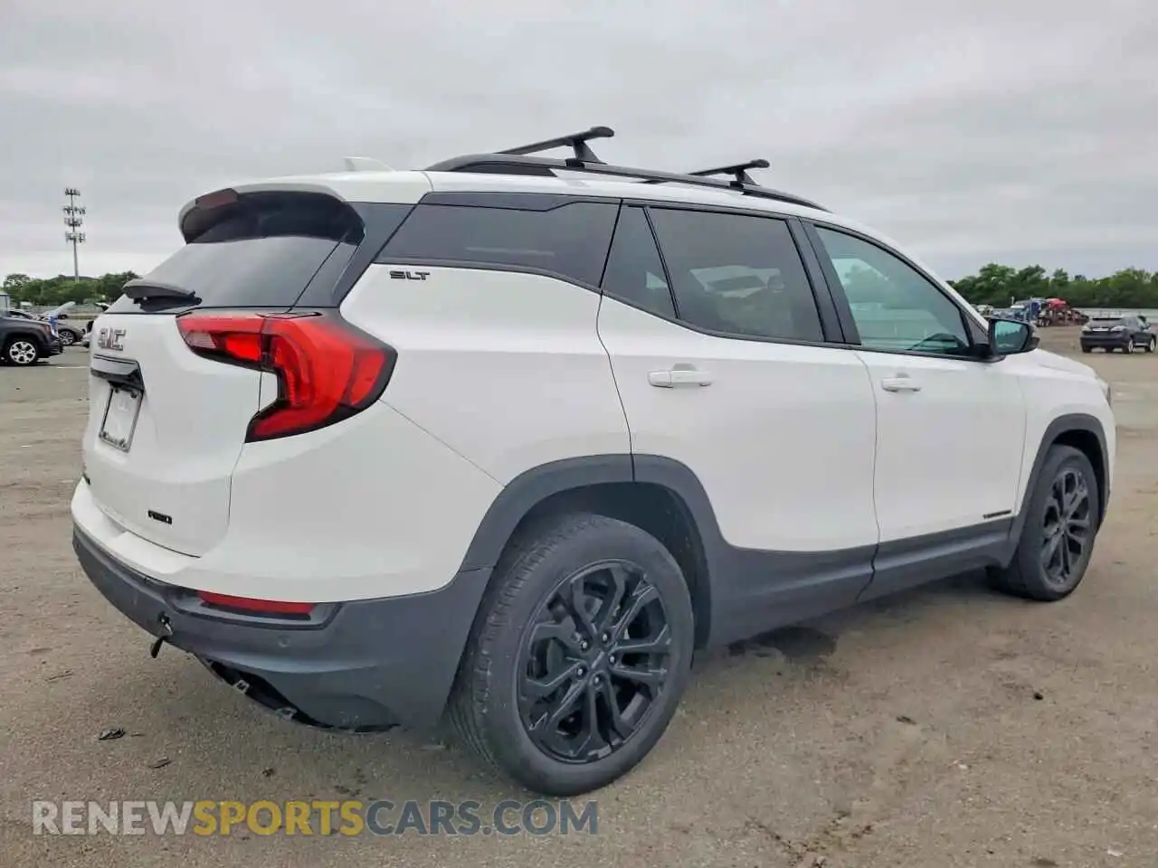 3 Photograph of a damaged car 3GKALVEV3ML394703 GMC TERRAIN 2021