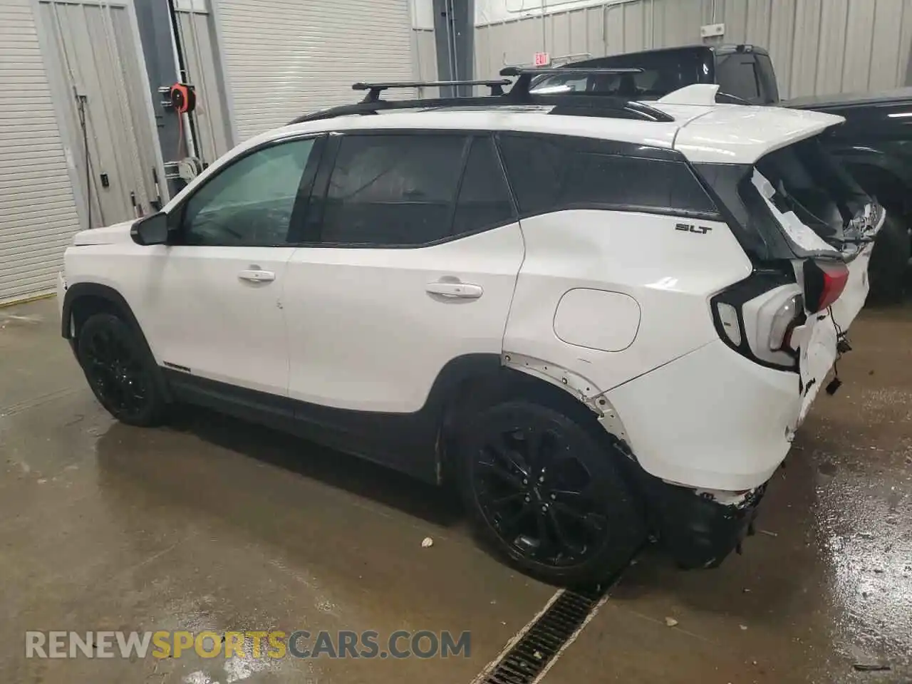 2 Photograph of a damaged car 3GKALVEV5ML345471 GMC TERRAIN 2021