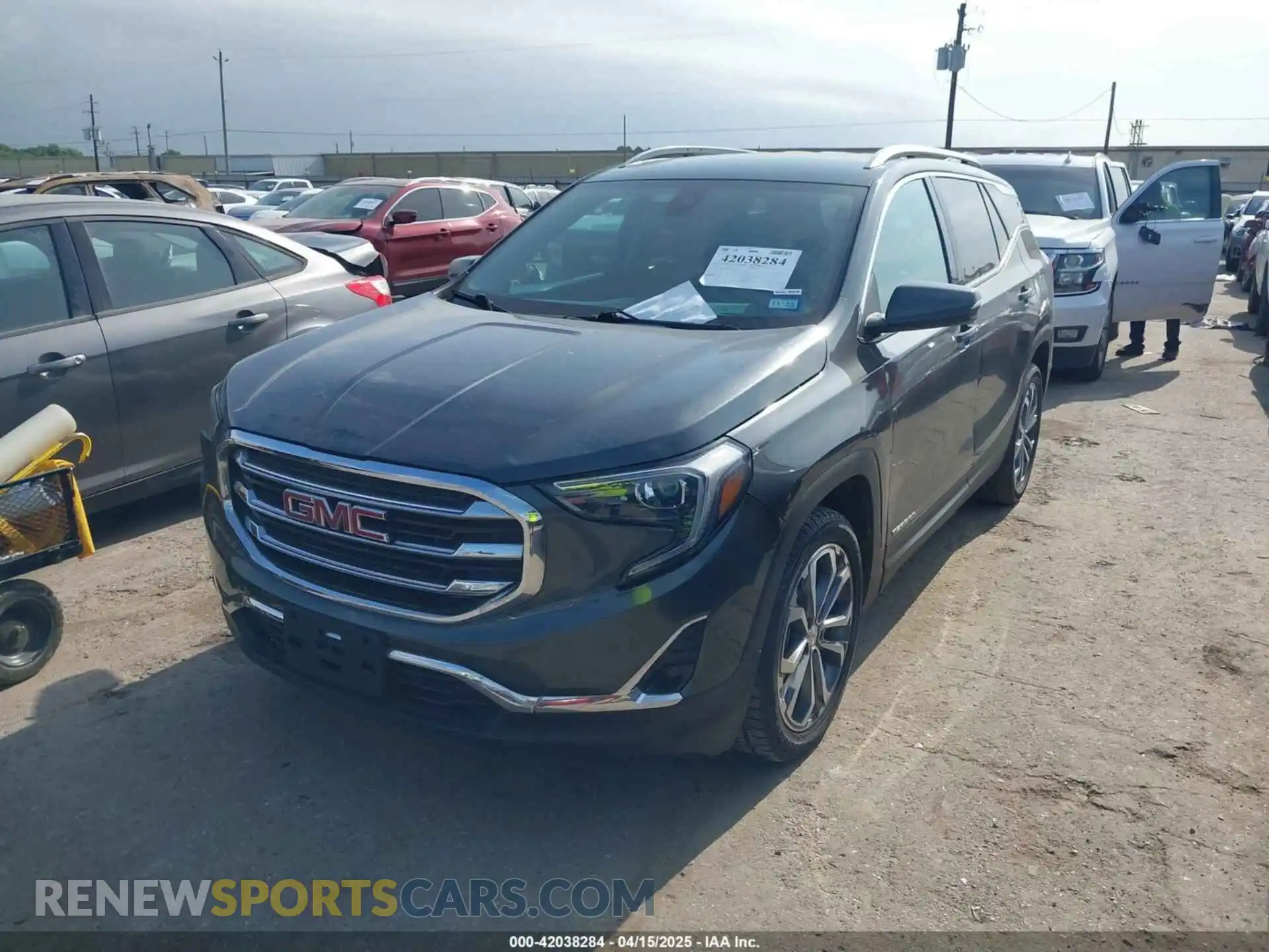 2 Photograph of a damaged car 3GKALVEV9ML327653 GMC TERRAIN 2021