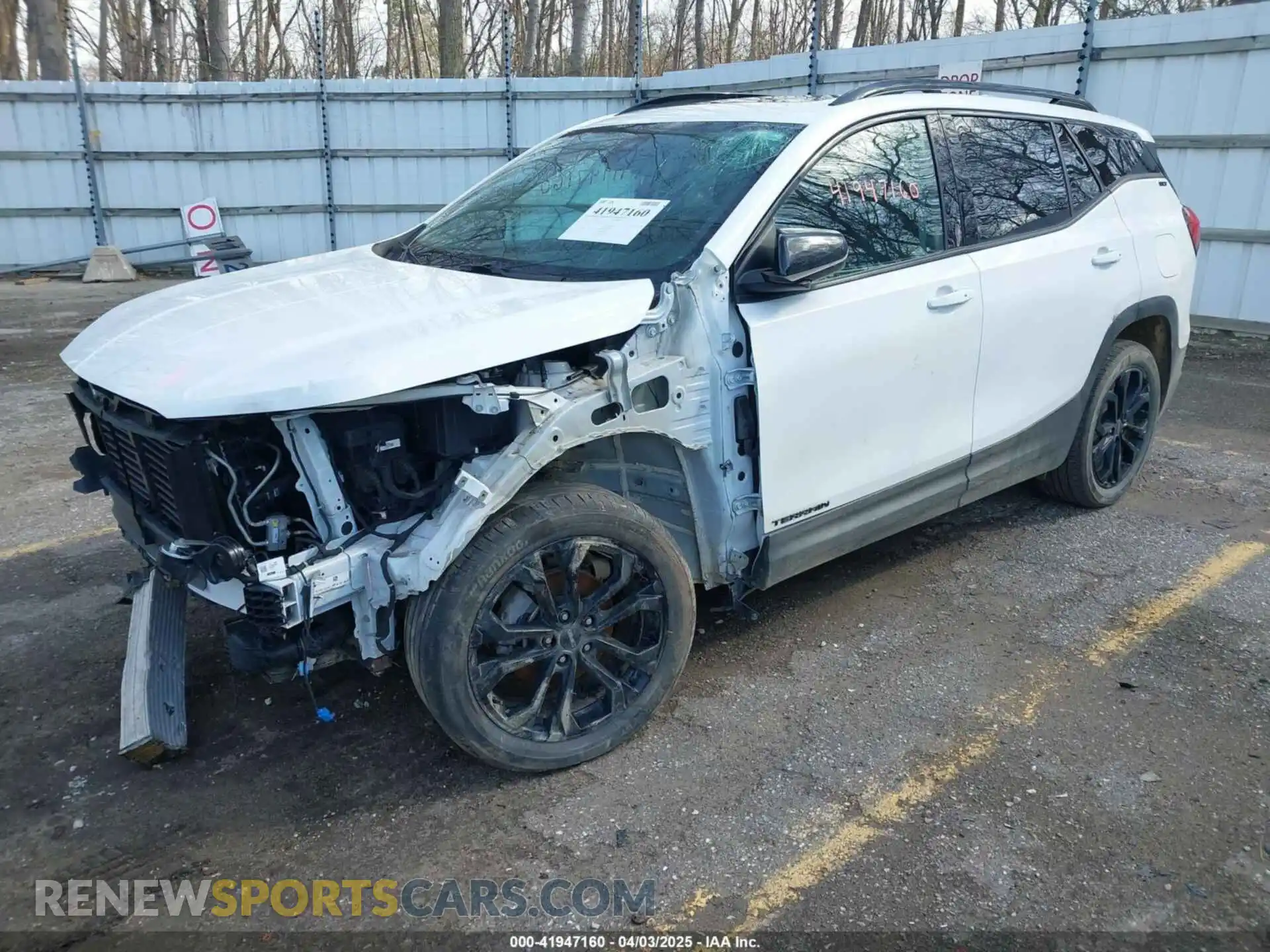 2 Photograph of a damaged car 3GKALVEV9ML388548 GMC TERRAIN 2021