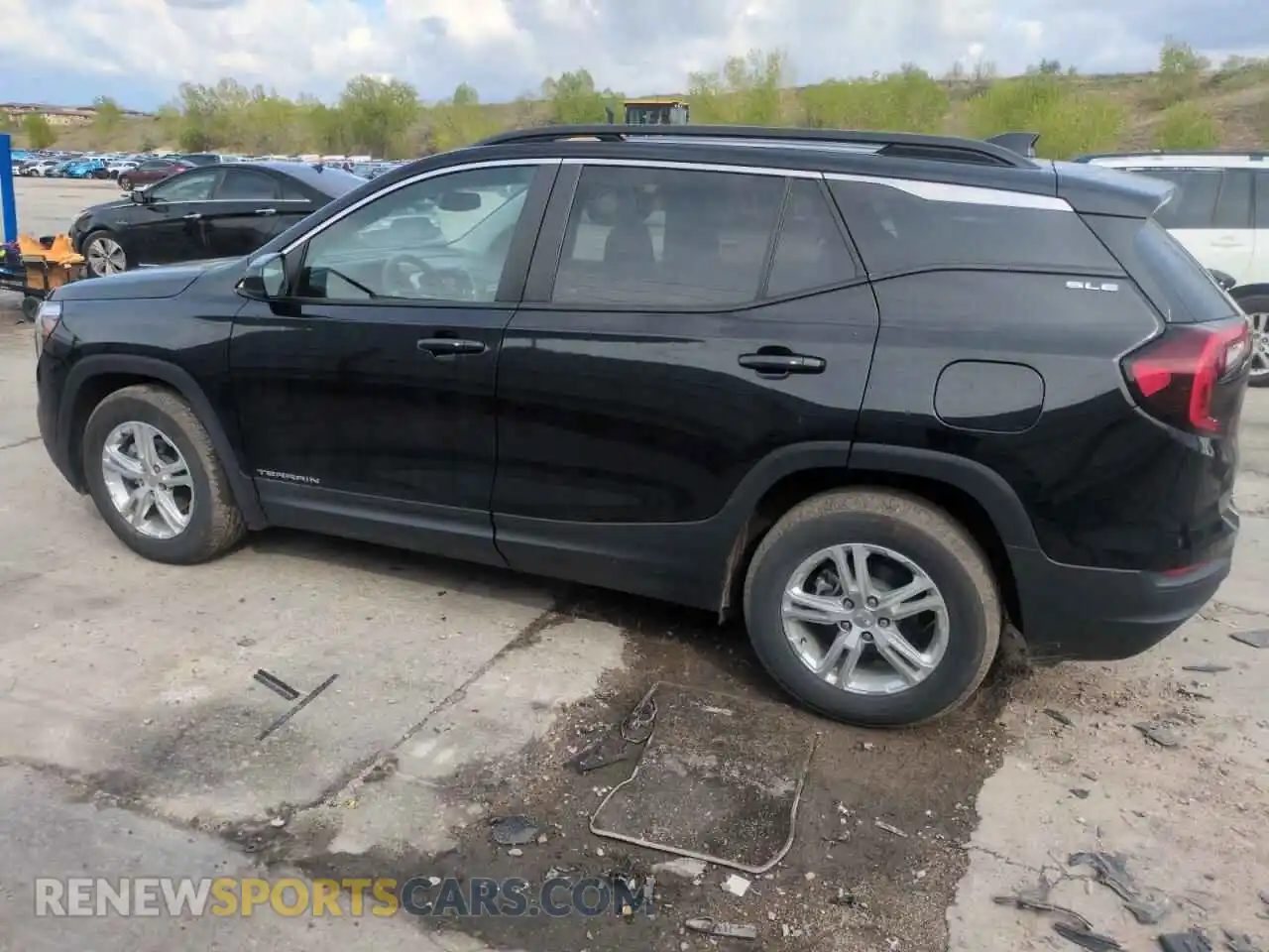 2 Photograph of a damaged car 3GKALMEV0NL165987 GMC TERRAIN 2022