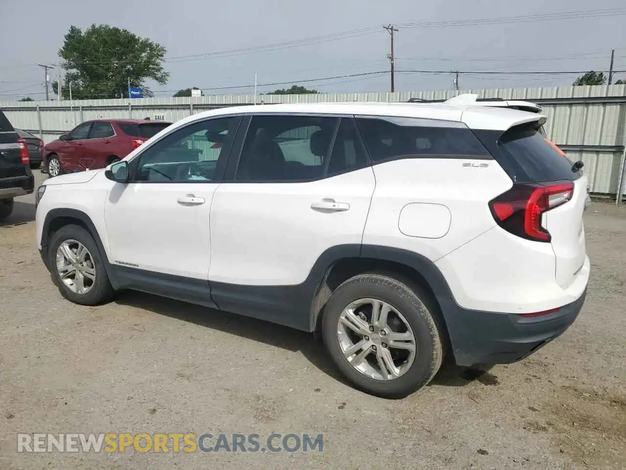 2 Photograph of a damaged car 3GKALMEV1NL114322 GMC TERRAIN 2022