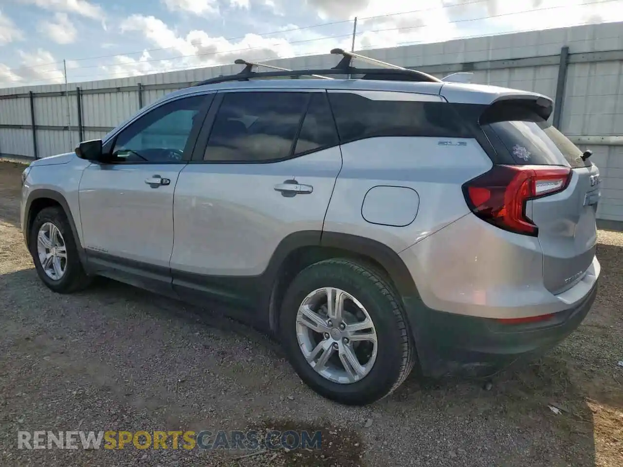 2 Photograph of a damaged car 3GKALMEV2NL108979 GMC TERRAIN 2022