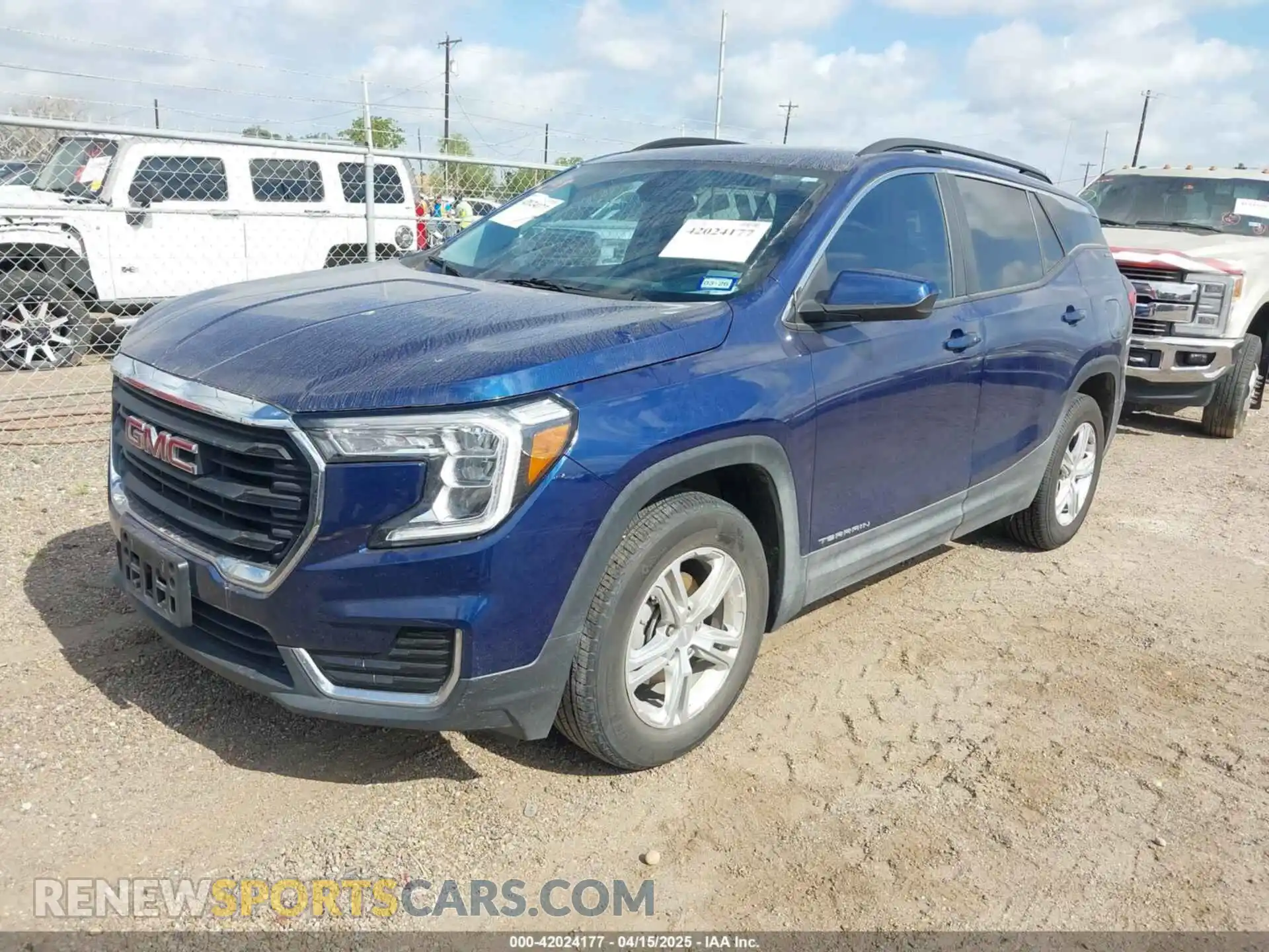2 Photograph of a damaged car 3GKALMEV2NL210055 GMC TERRAIN 2022