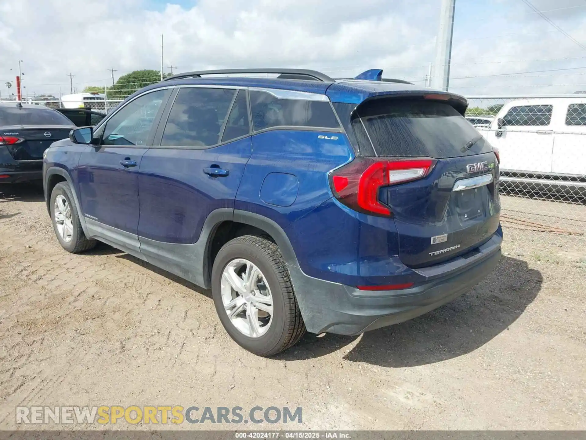 3 Photograph of a damaged car 3GKALMEV2NL210055 GMC TERRAIN 2022