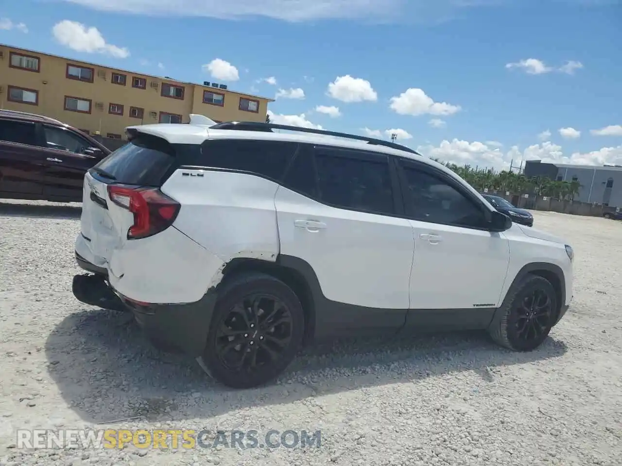 3 Photograph of a damaged car 3GKALMEV4NL267924 GMC TERRAIN 2022