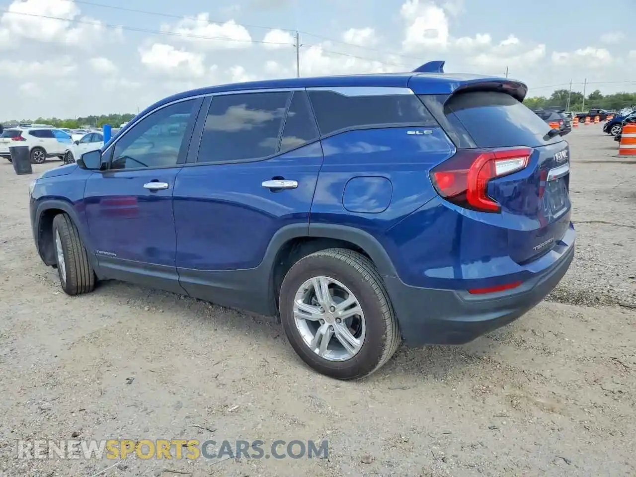 2 fotografías del automóvil dañado 3GKALMEV5NL128529 GMC TERRAIN 2022