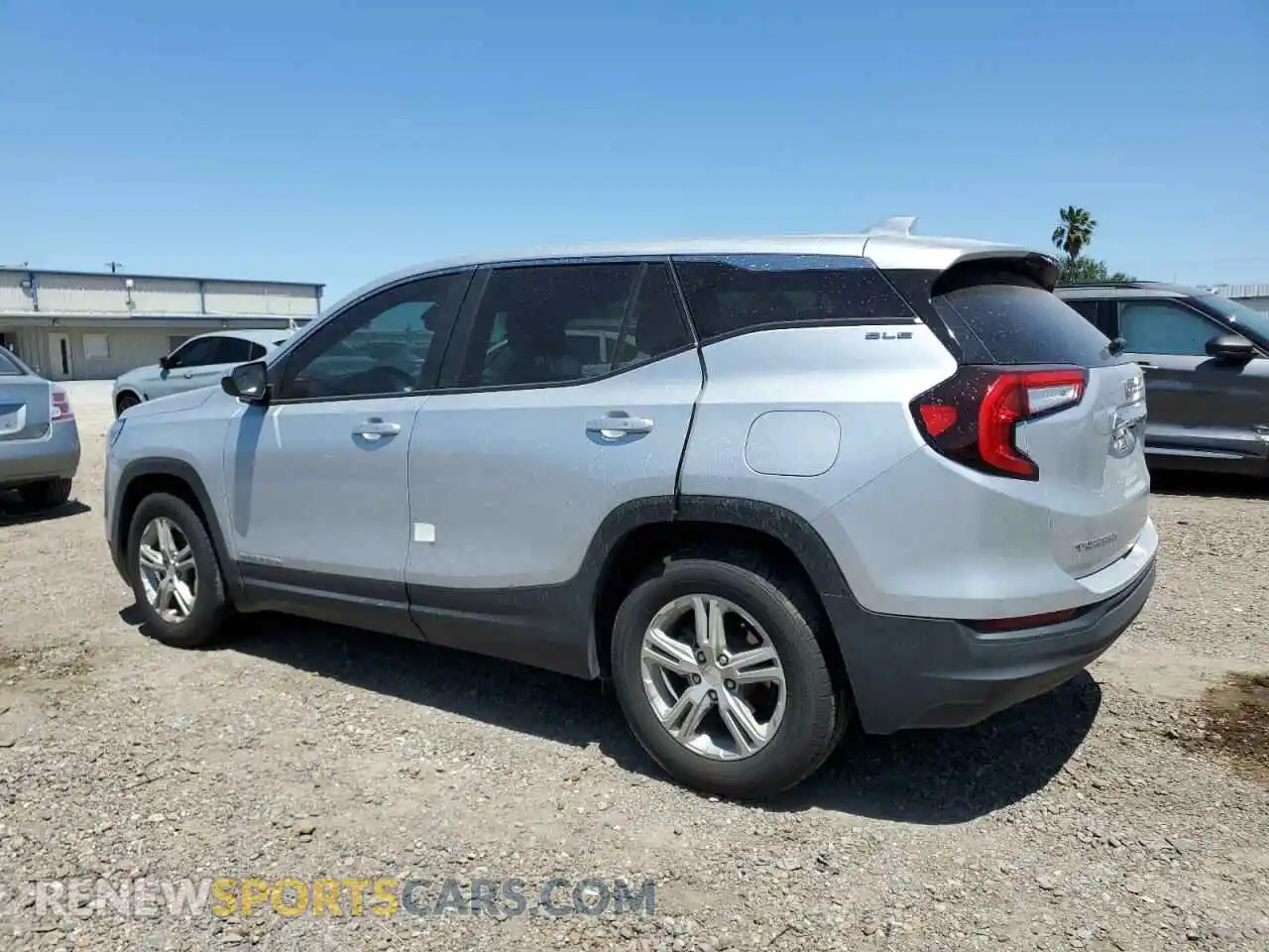 2 Photograph of a damaged car 3GKALMEV5NL206727 GMC TERRAIN 2022