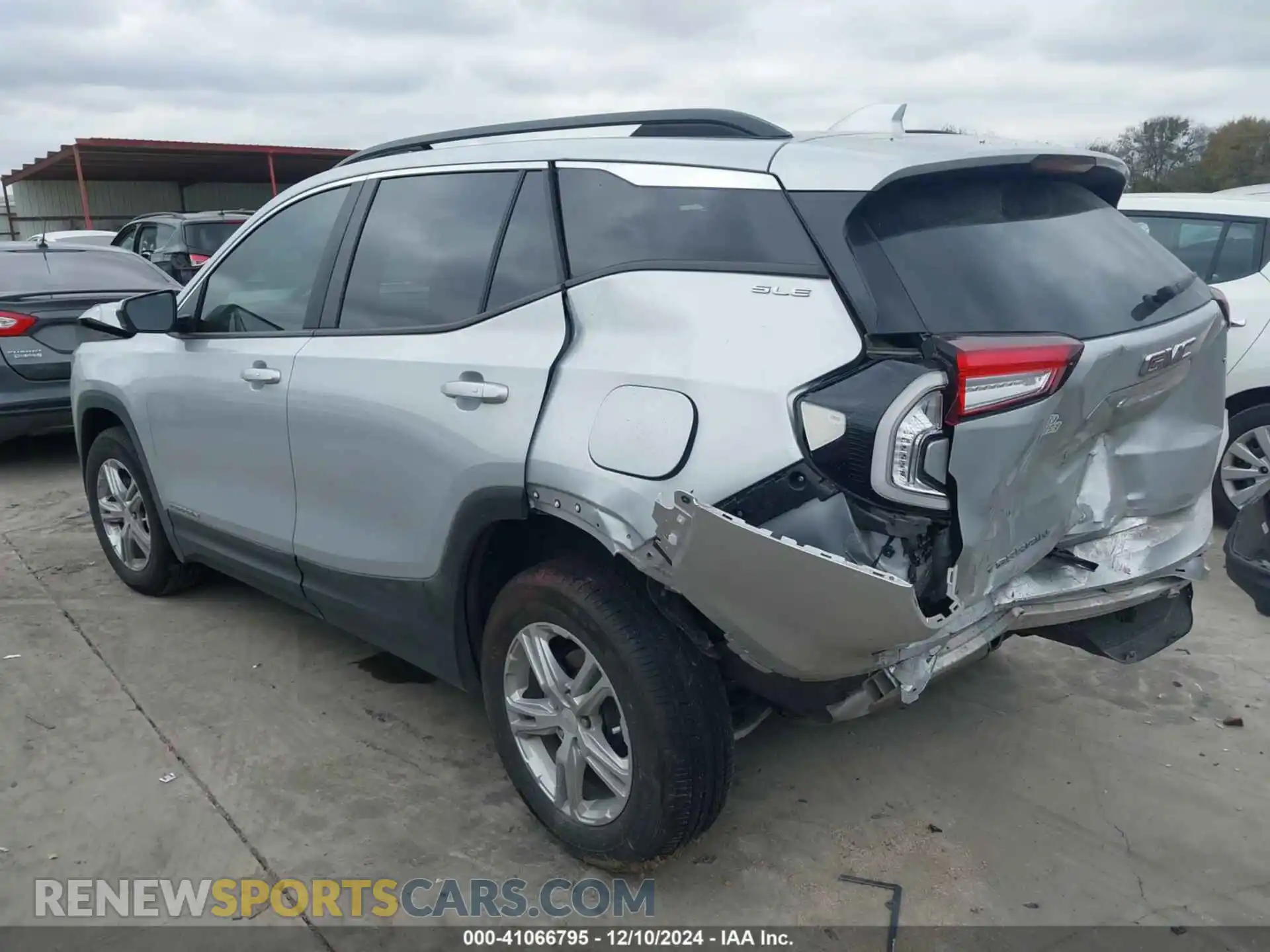 3 Photograph of a damaged car 3GKALMEV6NL114963 GMC TERRAIN 2022