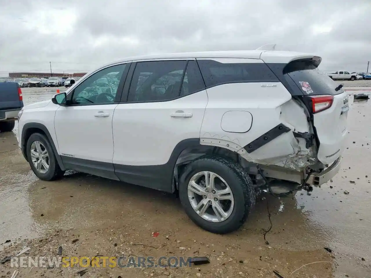 2 Photograph of a damaged car 3GKALMEV6NL122724 GMC TERRAIN 2022