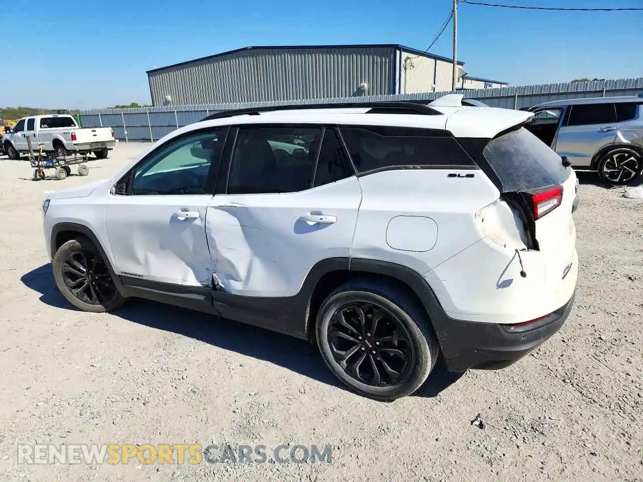 2 Photograph of a damaged car 3GKALMEV6NL203769 GMC TERRAIN 2022