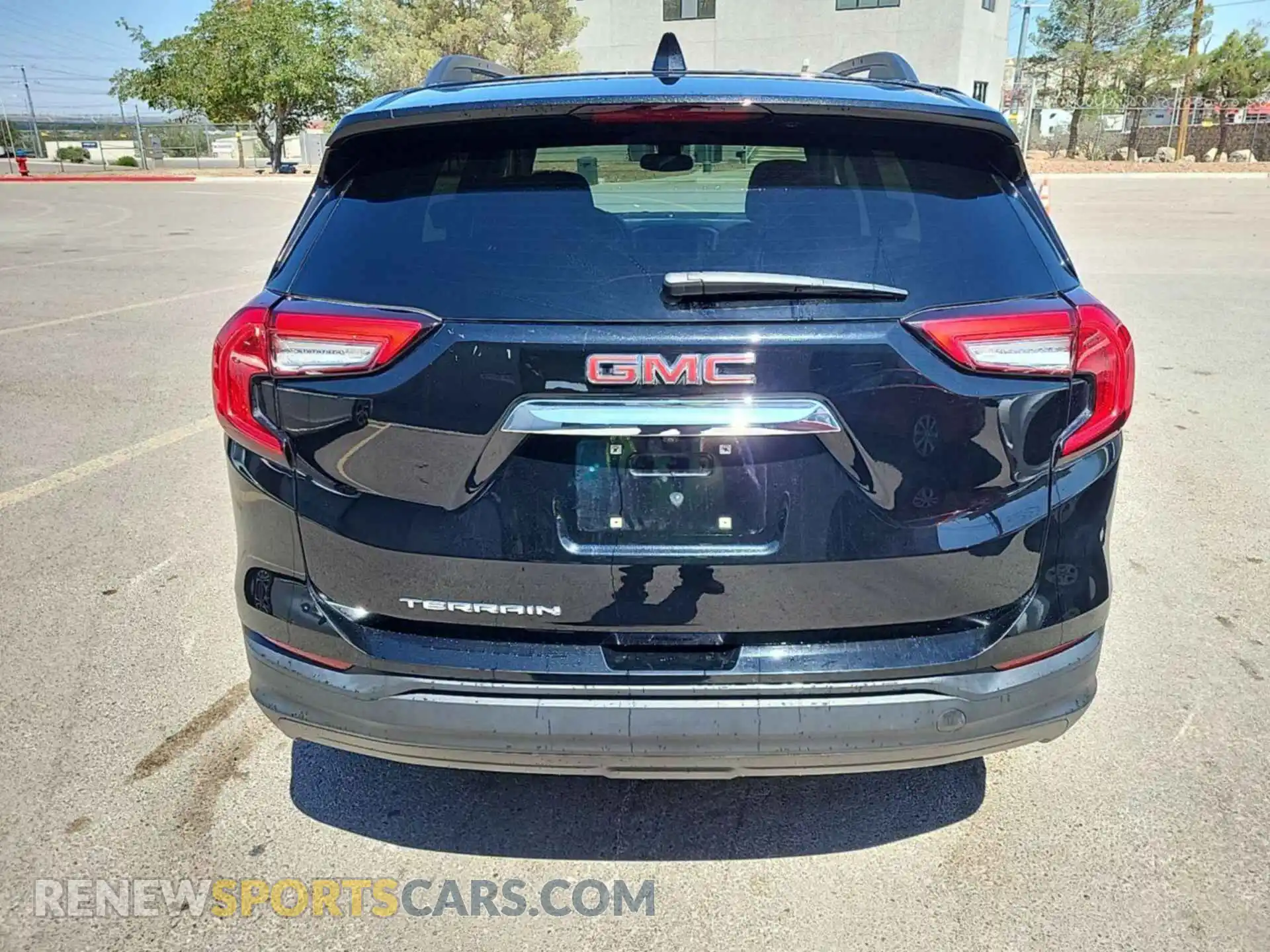 3 Photograph of a damaged car 3GKALMEV6NL211841 GMC TERRAIN 2022