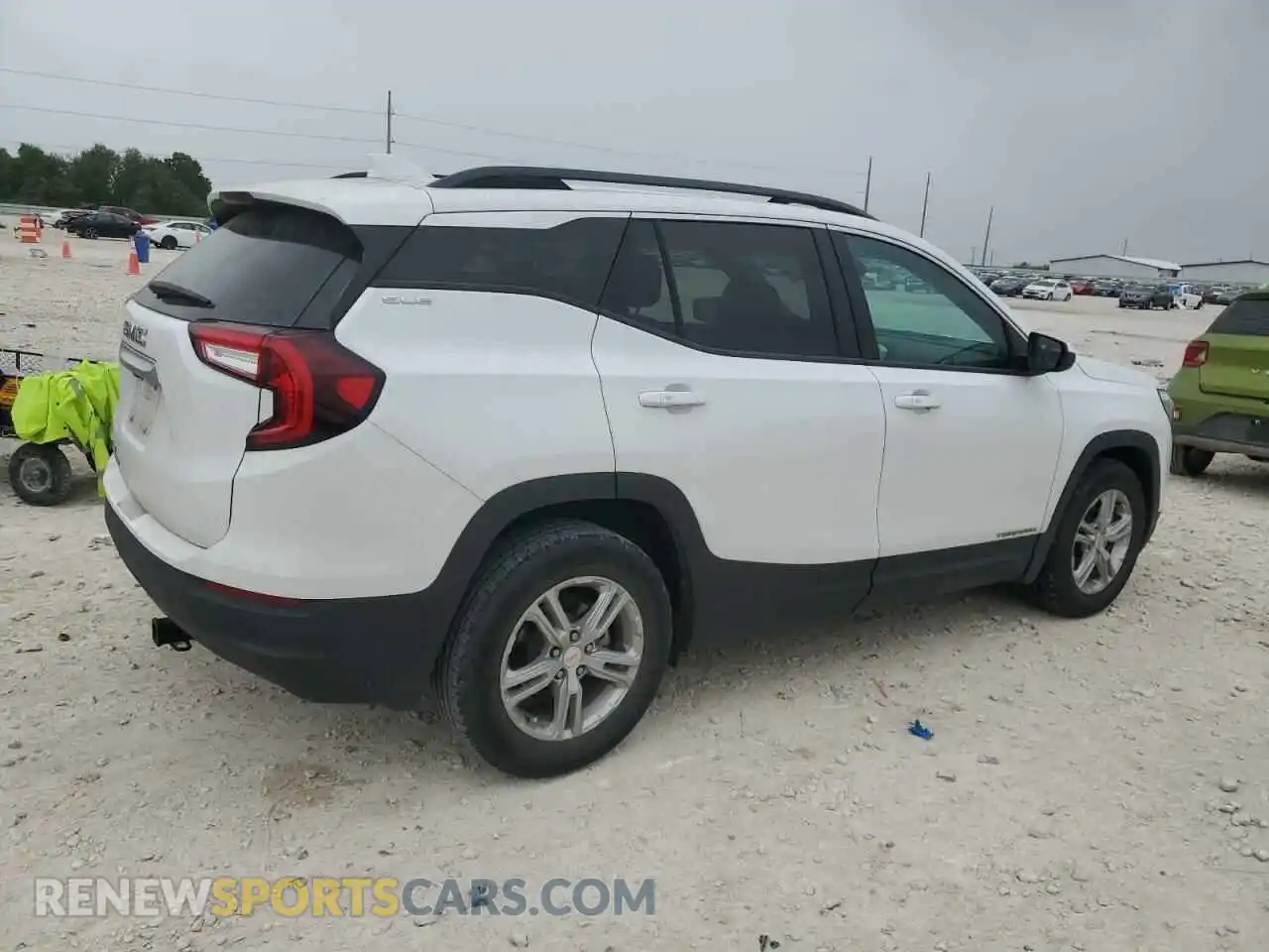3 Photograph of a damaged car 3GKALMEV7NL260532 GMC TERRAIN 2022
