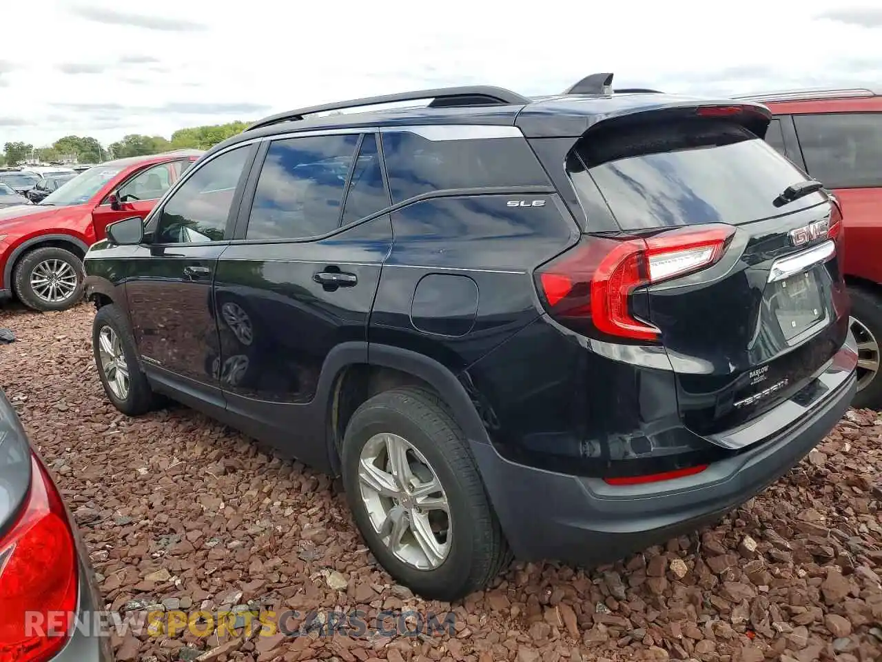 2 Photograph of a damaged car 3GKALMEV8NL203904 GMC TERRAIN 2022