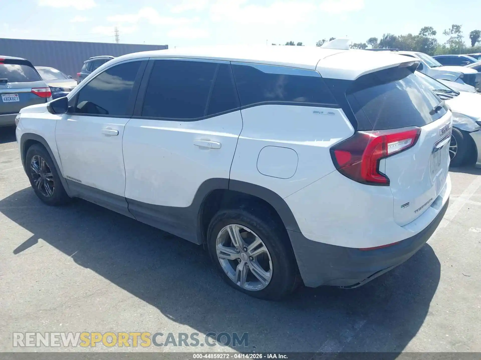 3 Photograph of a damaged car 3GKALMEV8NL208889 GMC TERRAIN 2022
