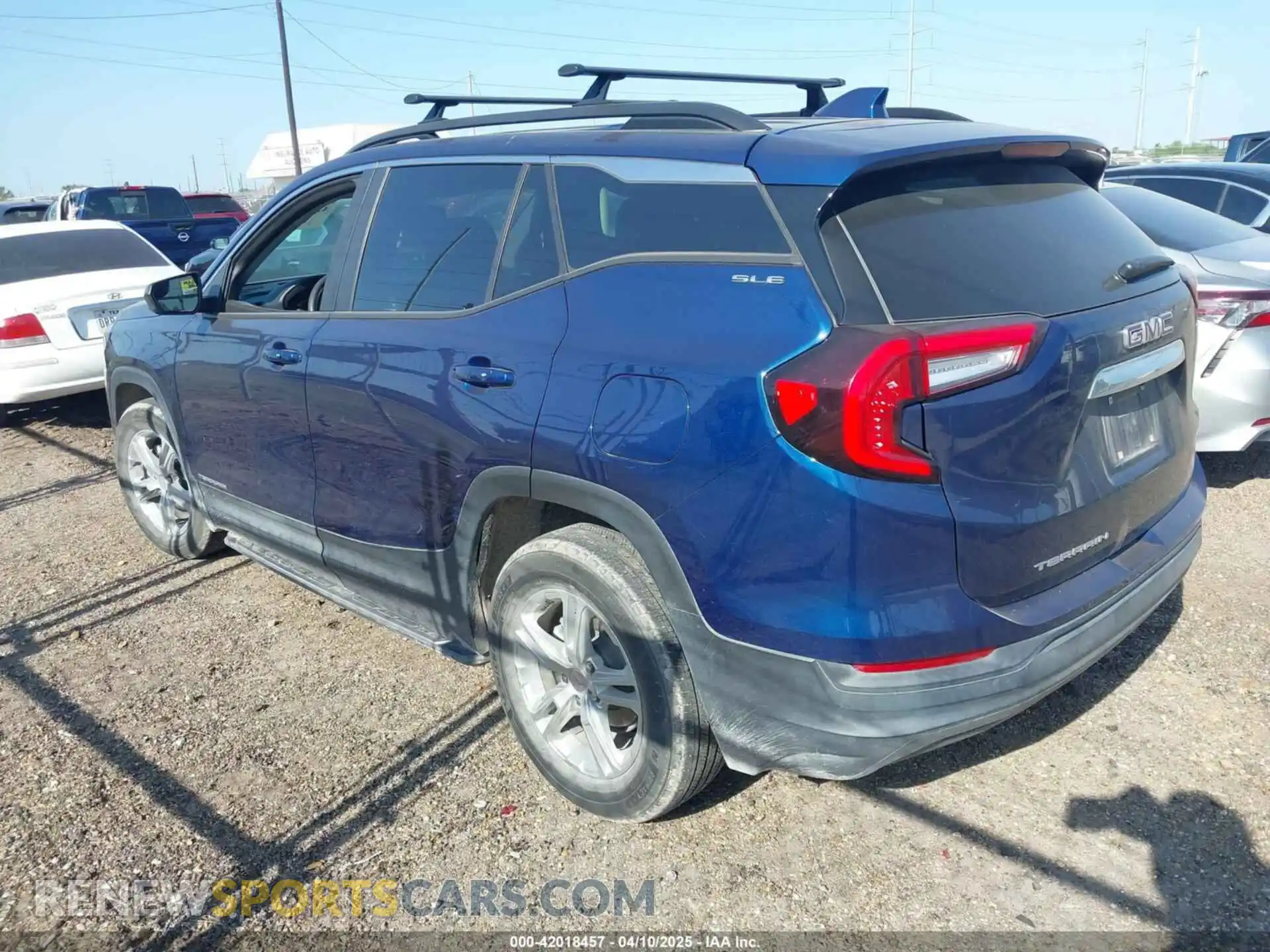 3 Photograph of a damaged car 3GKALMEV8NL262340 GMC TERRAIN 2022