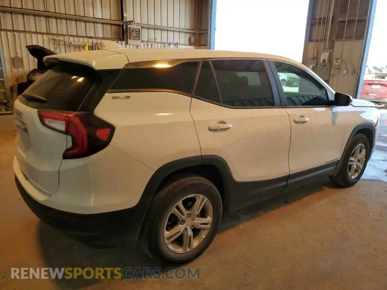 3 Photograph of a damaged car 3GKALMEV8NL299954 GMC TERRAIN 2022