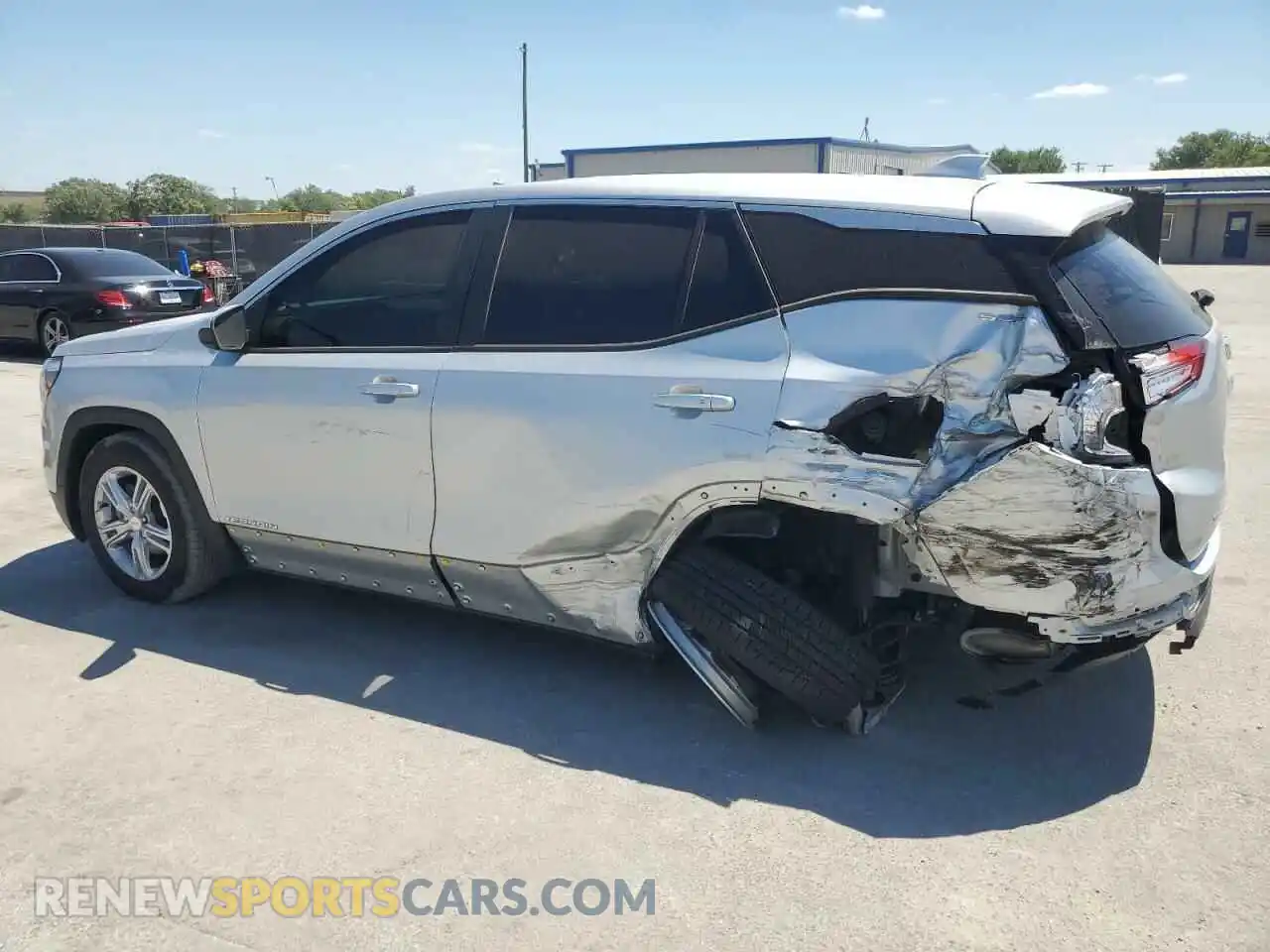 2 Photograph of a damaged car 3GKALMEV9NL114469 GMC TERRAIN 2022