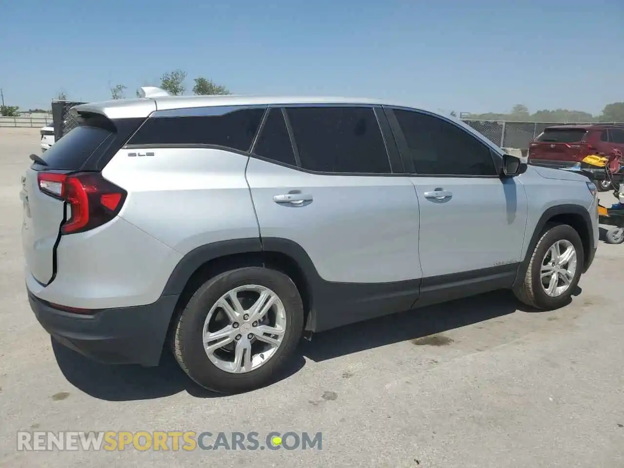3 Photograph of a damaged car 3GKALMEV9NL114469 GMC TERRAIN 2022