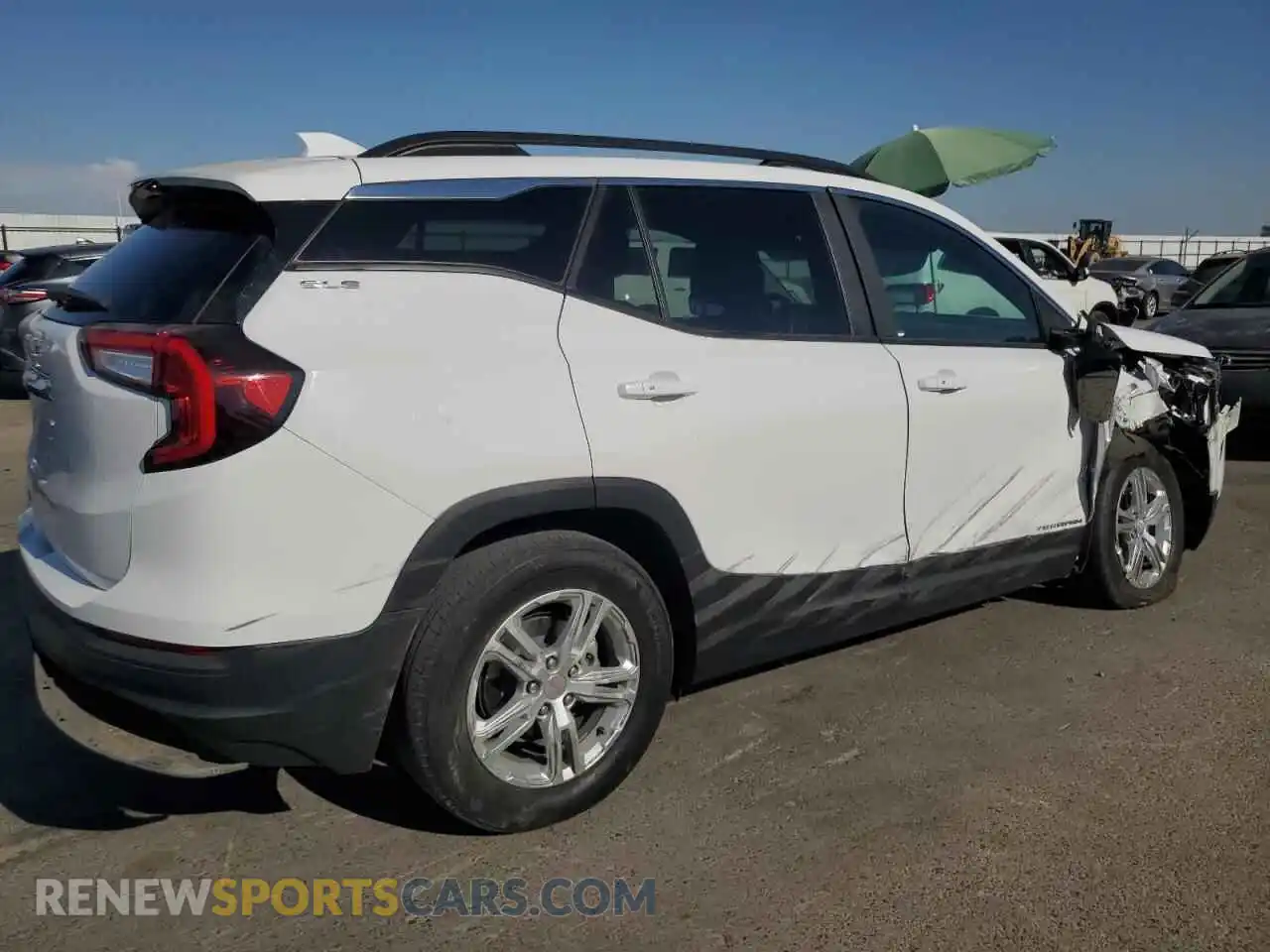 3 Photograph of a damaged car 3GKALMEV9NL138223 GMC TERRAIN 2022