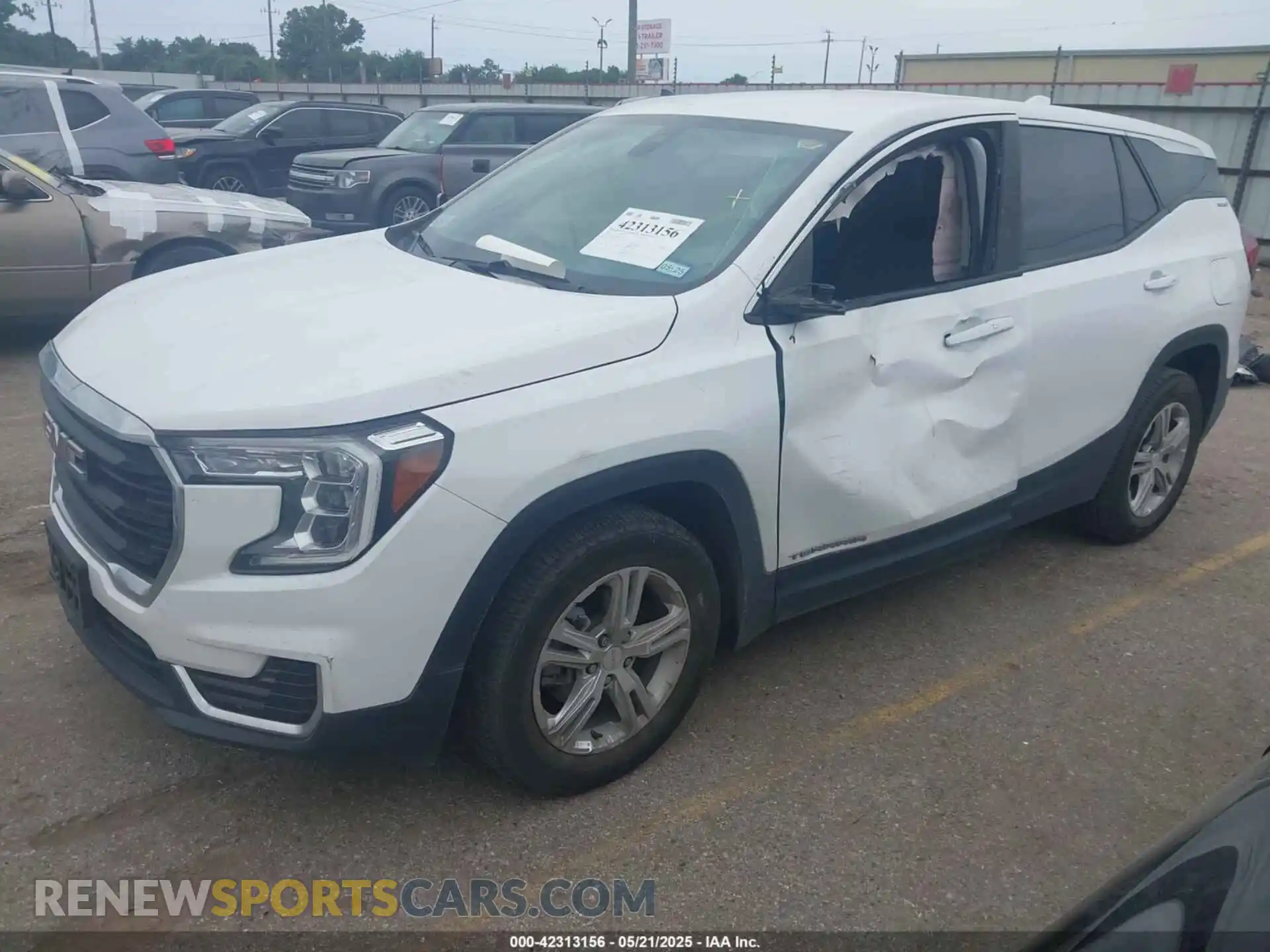 2 Photograph of a damaged car 3GKALMEV9NL145107 GMC TERRAIN 2022
