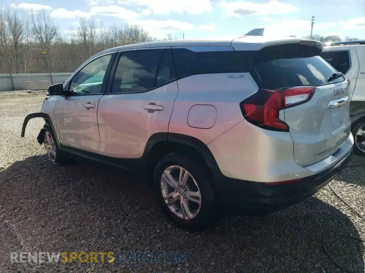 2 Photograph of a damaged car 3GKALMEVXNL128557 GMC TERRAIN 2022