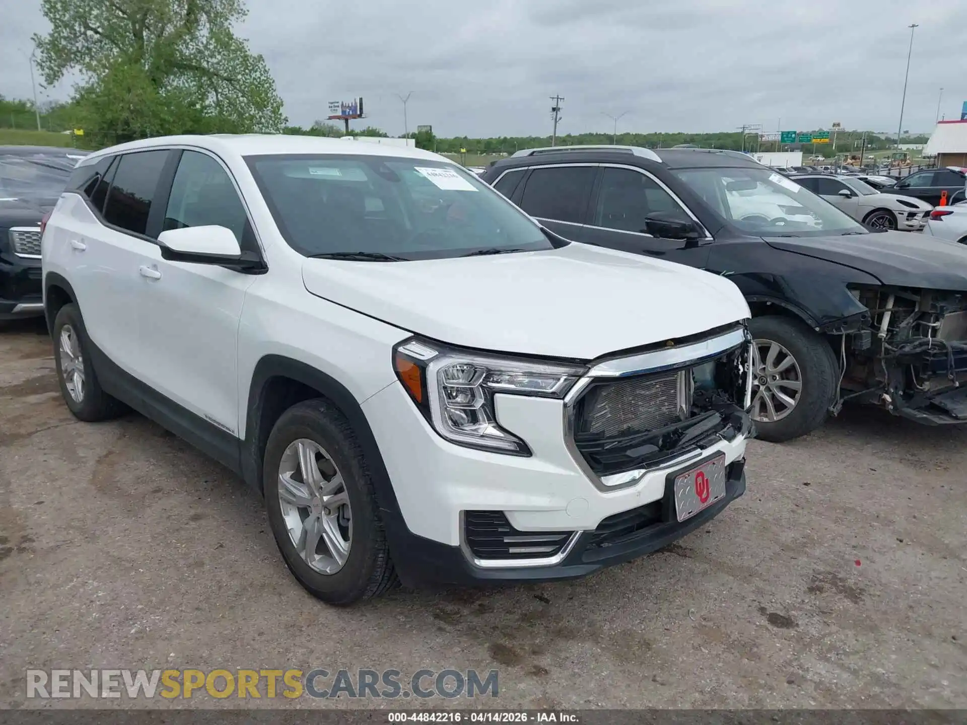 1 Photograph of a damaged car 3GKALMEVXNL209087 GMC TERRAIN 2022