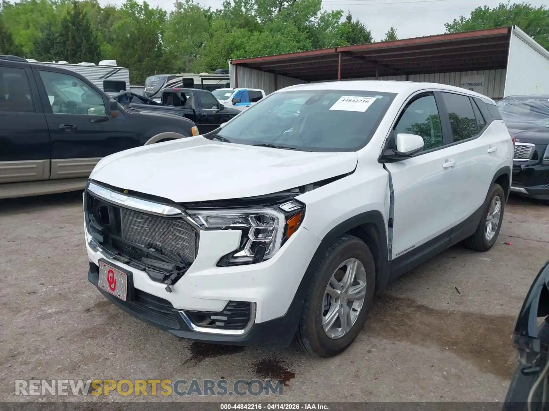 2 Photograph of a damaged car 3GKALMEVXNL209087 GMC TERRAIN 2022