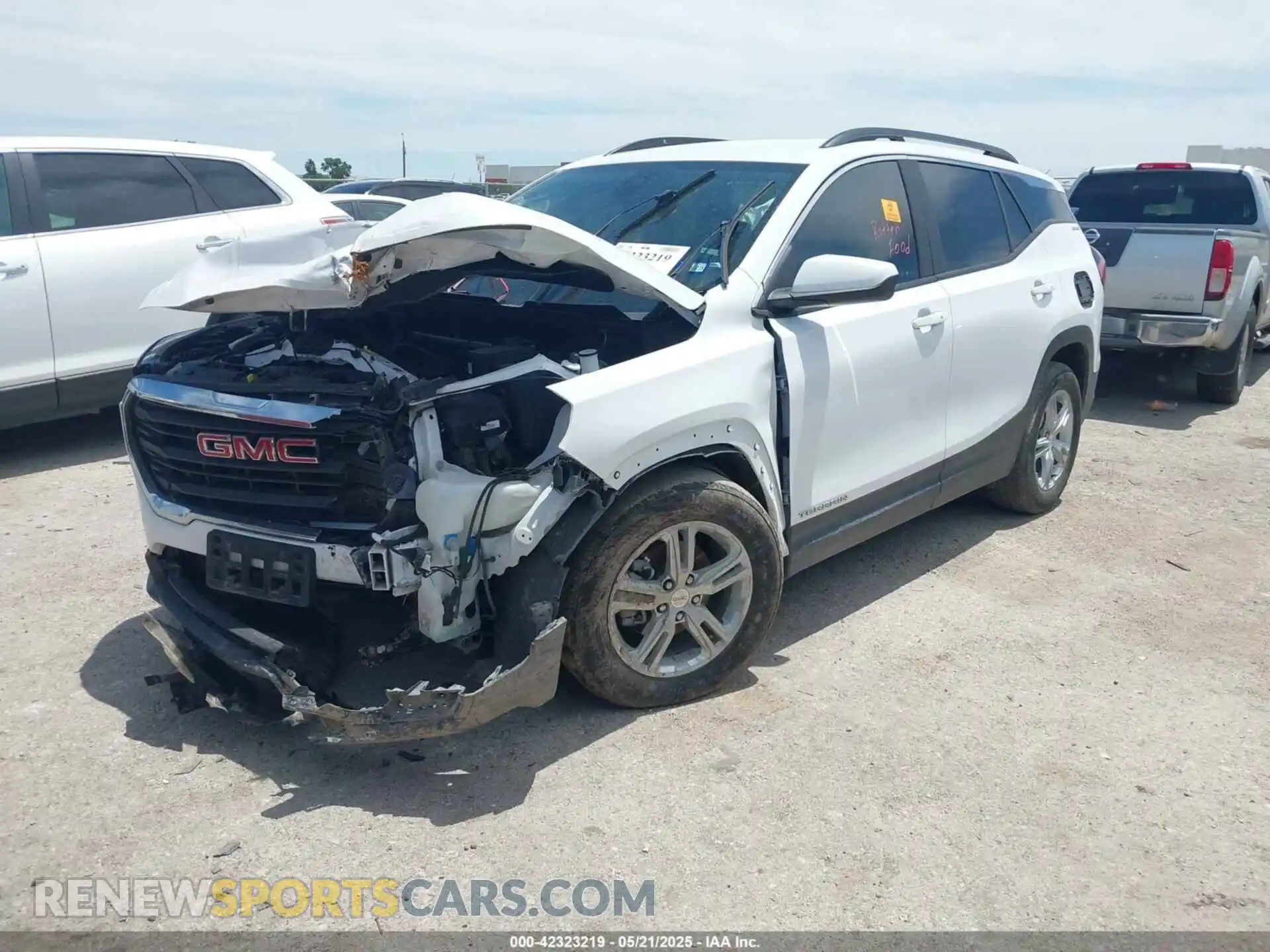 2 Photograph of a damaged car 3GKALMEVXNL252859 GMC TERRAIN 2022