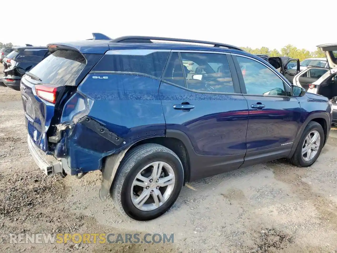3 Photograph of a damaged car 3GKALMEVXNL269824 GMC TERRAIN 2022