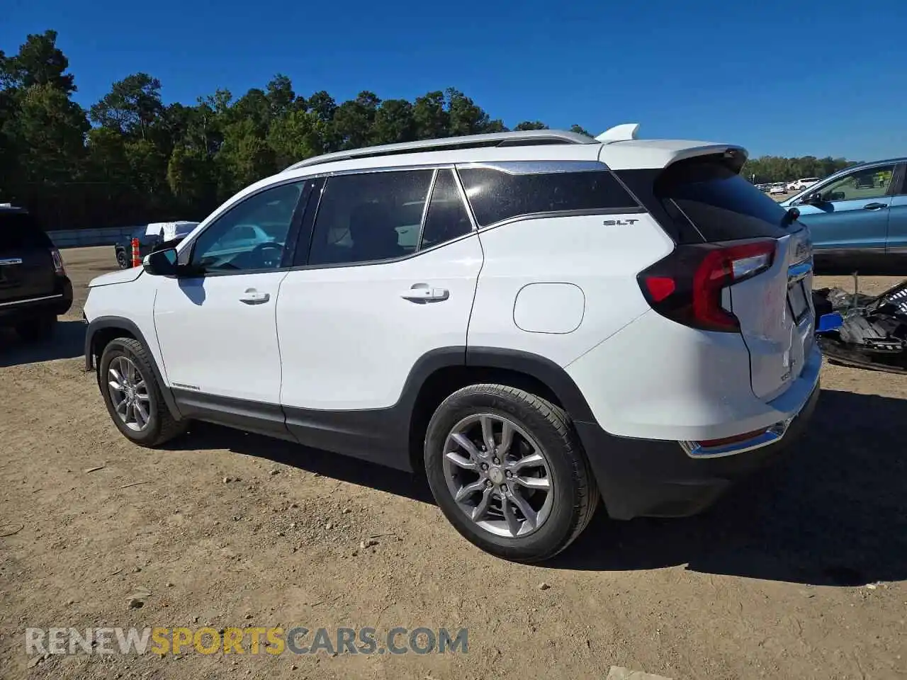 2 Фотография поврежденного автомобиля 3GKALPEV1NL186042 GMC TERRAIN 2022