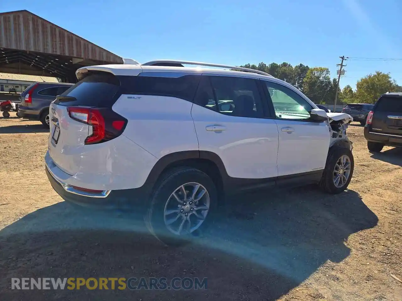 3 Фотография поврежденного автомобиля 3GKALPEV1NL186042 GMC TERRAIN 2022
