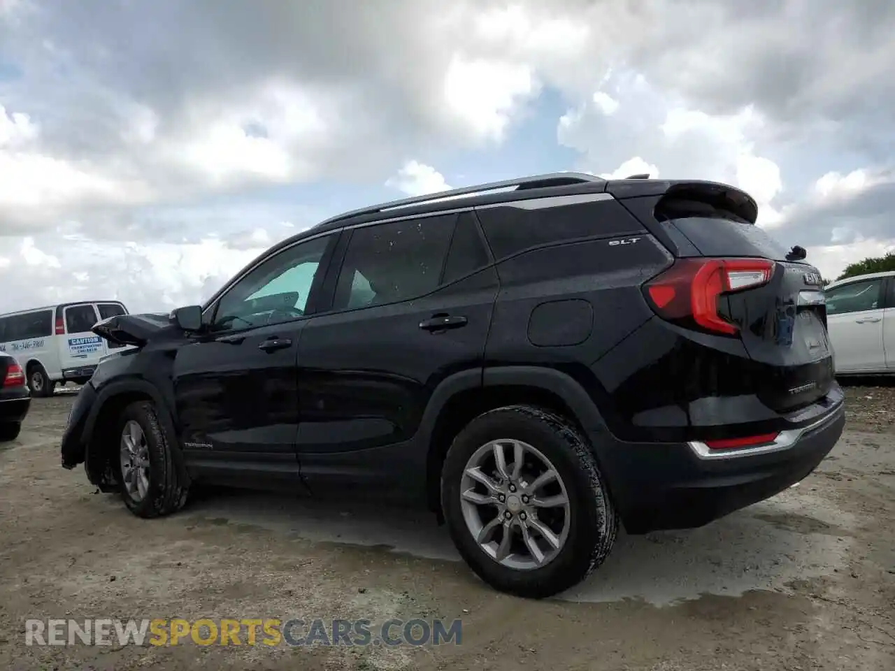 2 Photograph of a damaged car 3GKALPEV3NL261372 GMC TERRAIN 2022