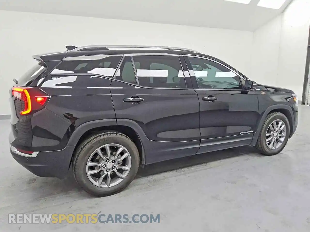 3 Photograph of a damaged car 3GKALPEV6NL283303 GMC TERRAIN 2022