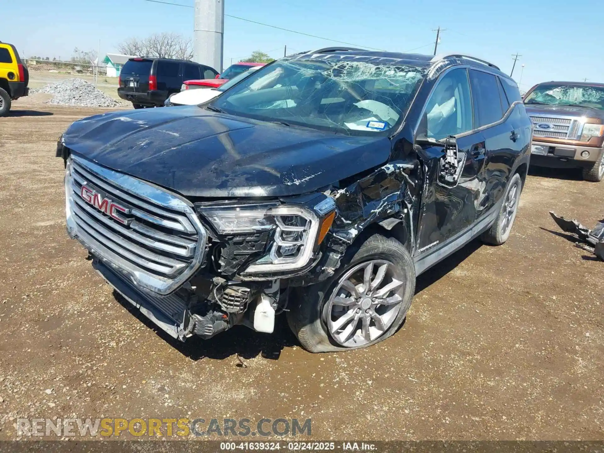 2 Photograph of a damaged car 3GKALPEV8NL261044 GMC TERRAIN 2022