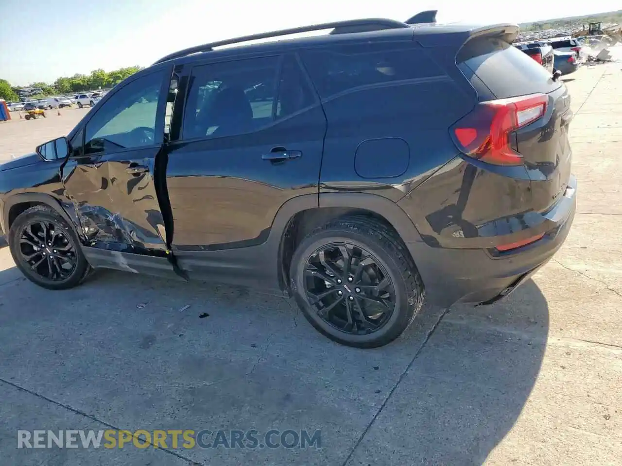 2 Photograph of a damaged car 3GKALPEV8NL292374 GMC TERRAIN 2022