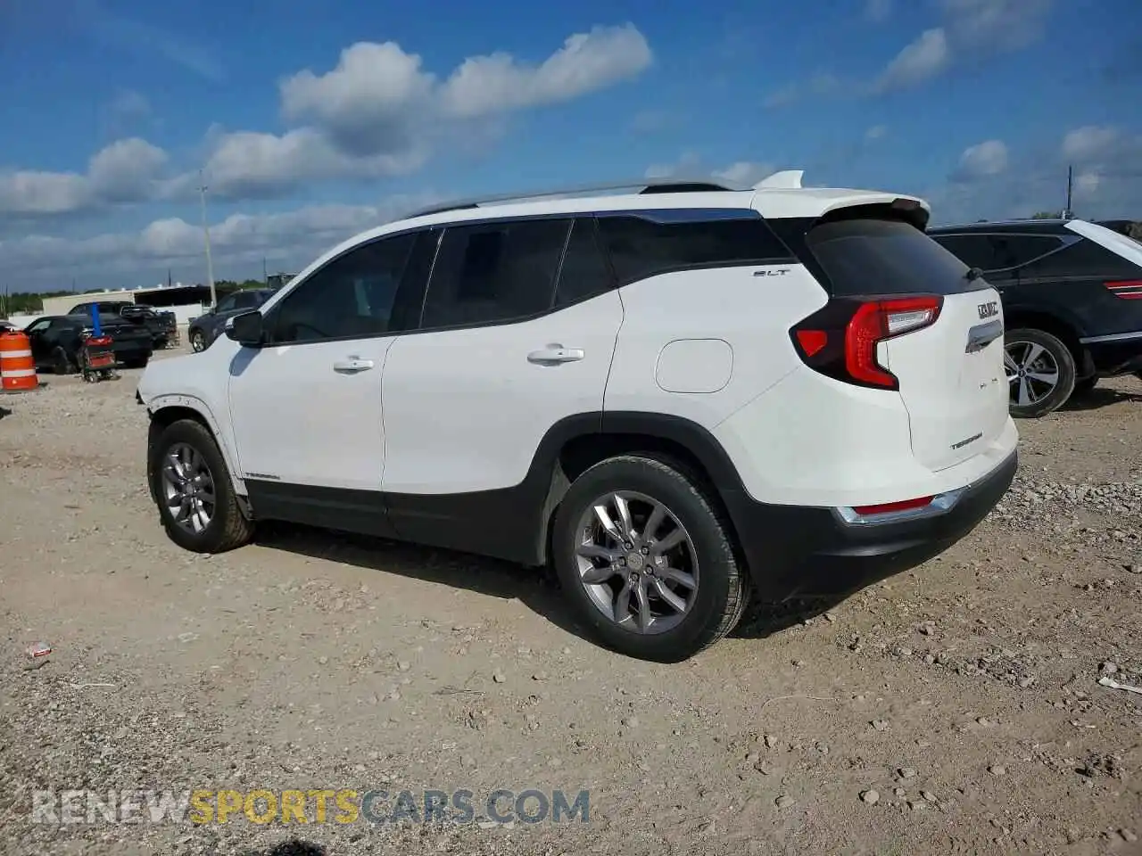 2 fotografías del automóvil dañado 3GKALPEV9NL101271 GMC TERRAIN 2022