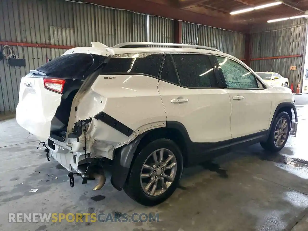 3 Photograph of a damaged car 3GKALPEVXNL107483 GMC TERRAIN 2022