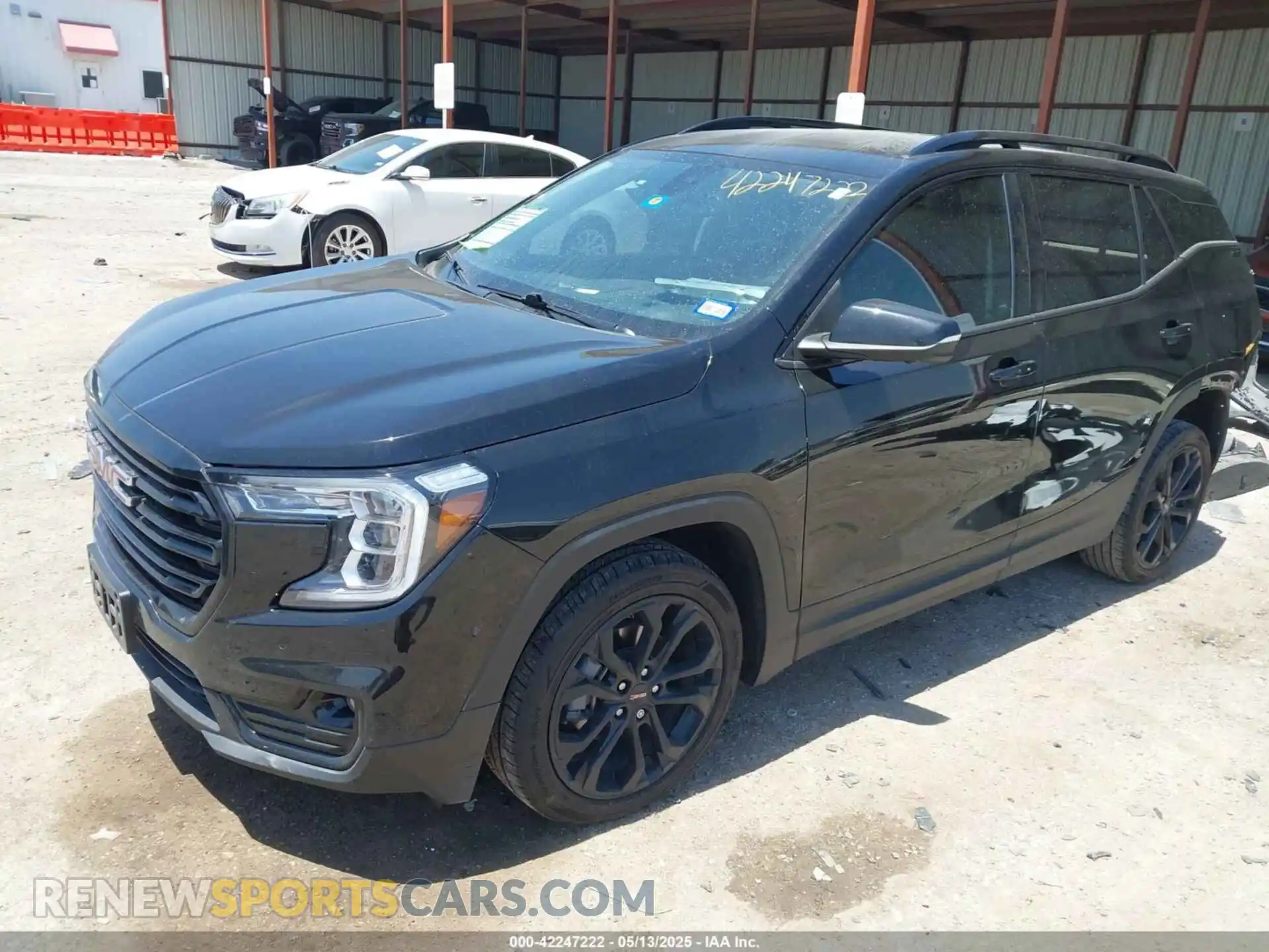2 Photograph of a damaged car 3GKALPEVXNL280050 GMC TERRAIN 2022