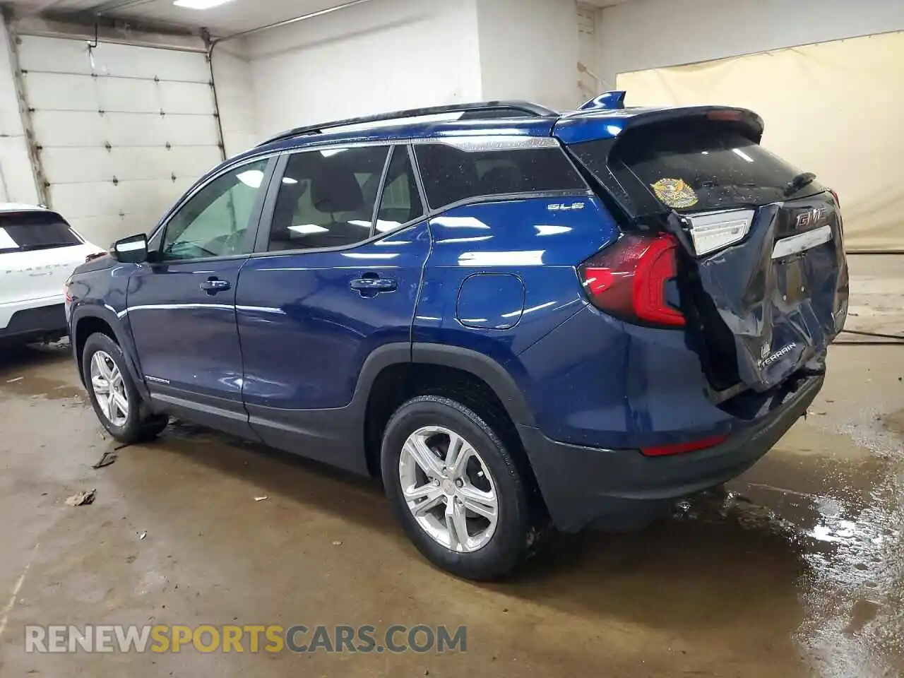 2 Photograph of a damaged car 3GKALTEV2NL185233 GMC TERRAIN 2022