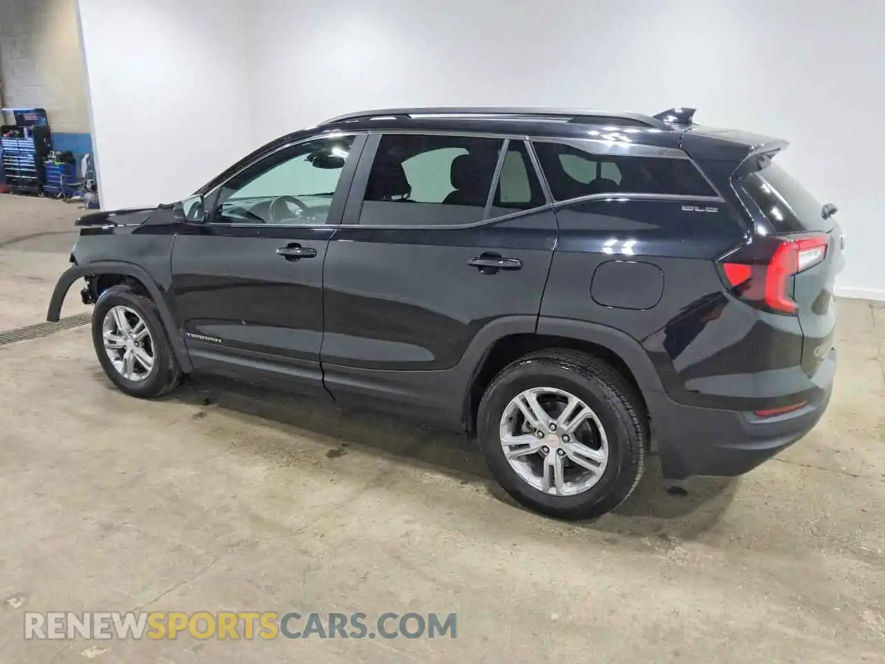 2 Photograph of a damaged car 3GKALTEV5NL265237 GMC TERRAIN 2022