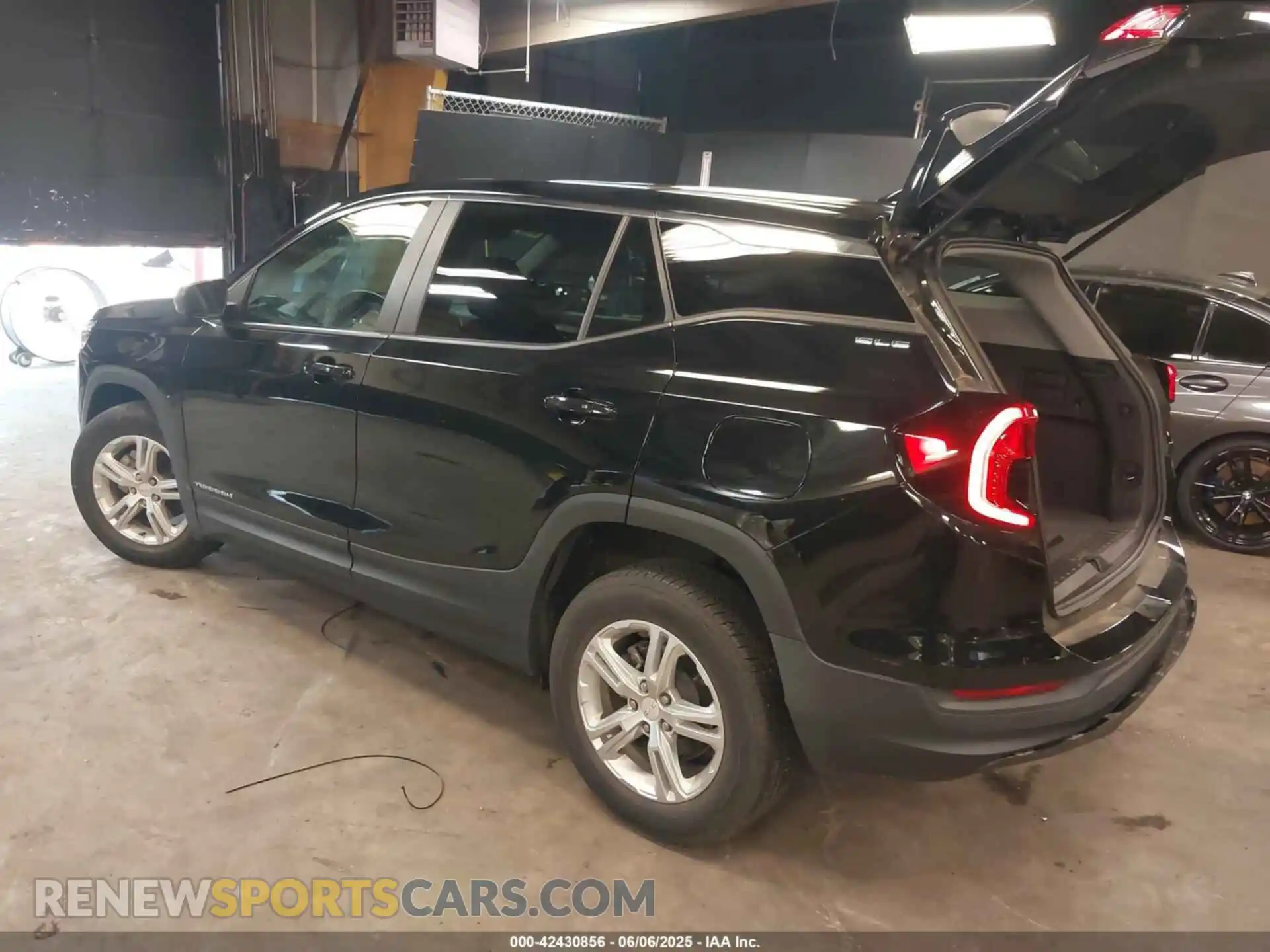 3 Photograph of a damaged car 3GKALTEV6NL165129 GMC TERRAIN 2022