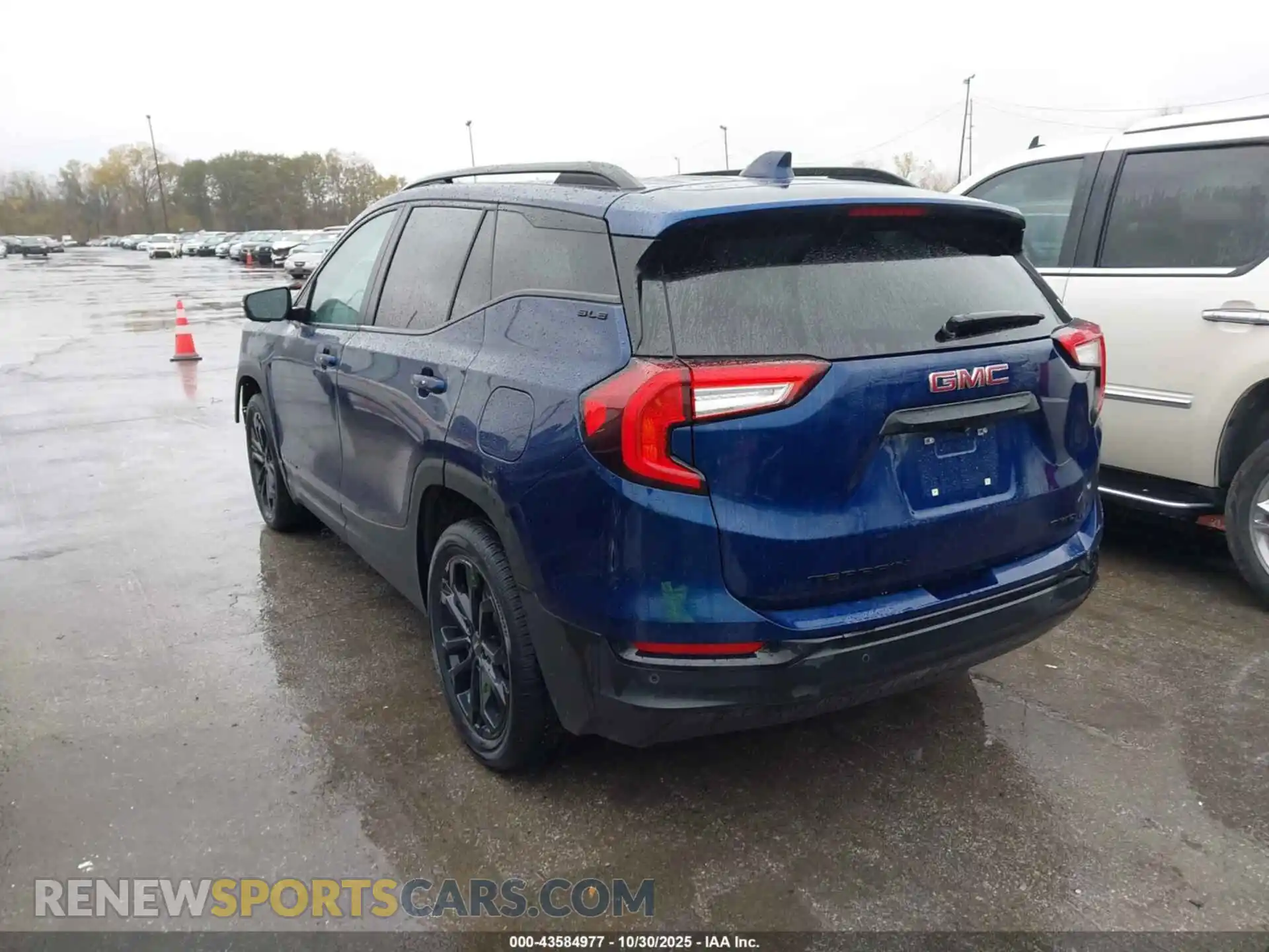 3 Photograph of a damaged car 3GKALTEV6NL285903 GMC TERRAIN 2022