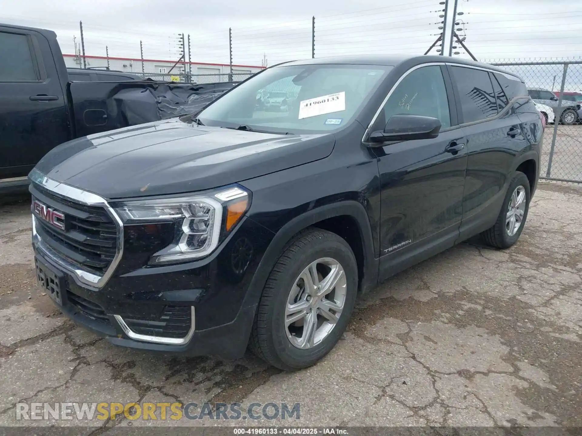 2 Photograph of a damaged car 3GKALTEVXNL173590 GMC TERRAIN 2022