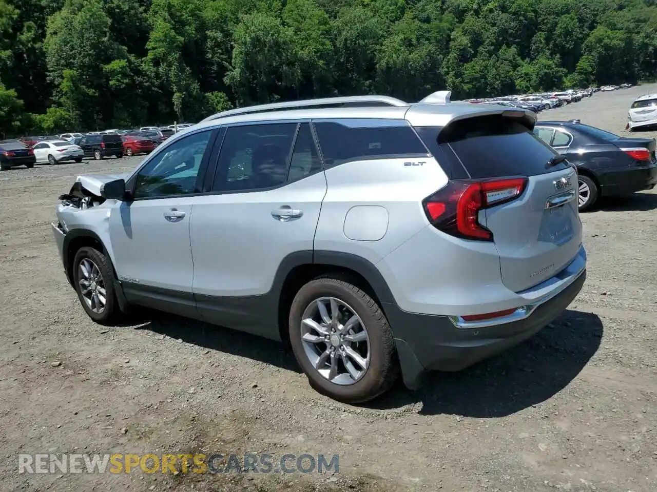 2 Photograph of a damaged car 3GKALVEV0NL227314 GMC TERRAIN 2022
