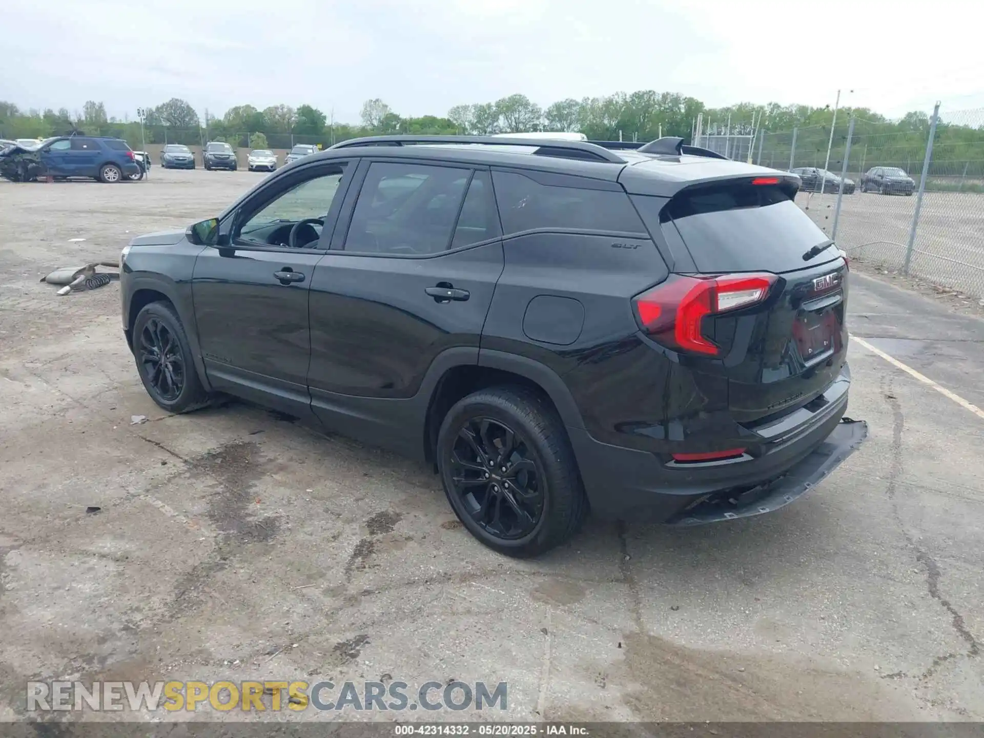 3 Photograph of a damaged car 3GKALVEV0NL276058 GMC TERRAIN 2022