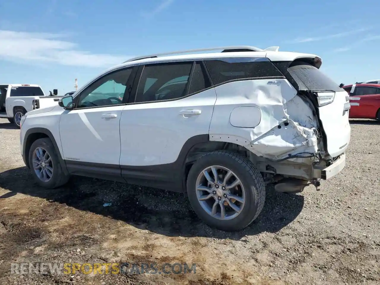 2 Photograph of a damaged car 3GKALVEV1NL185087 GMC TERRAIN 2022