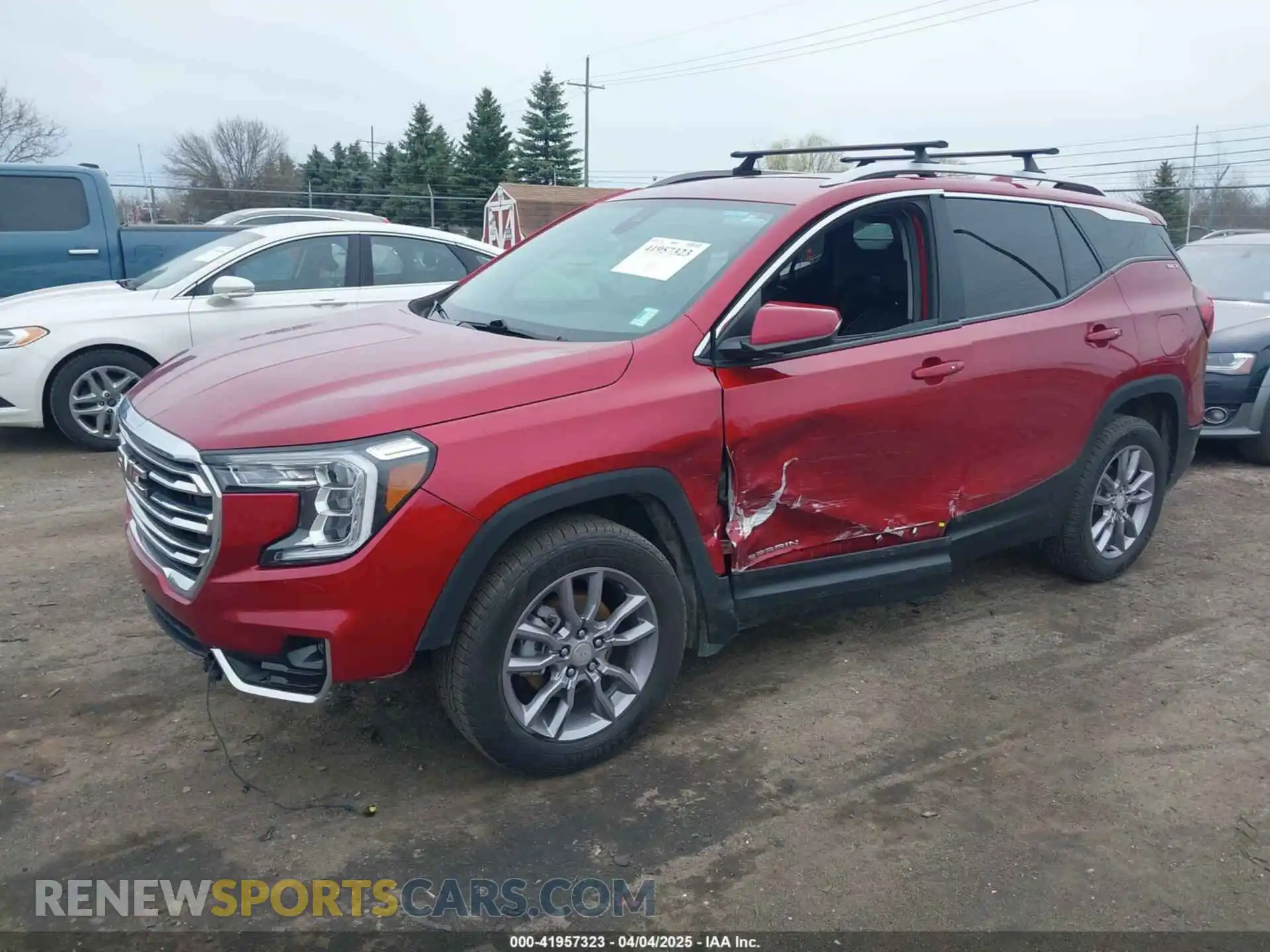 2 Photograph of a damaged car 3GKALVEV2NL141924 GMC TERRAIN 2022