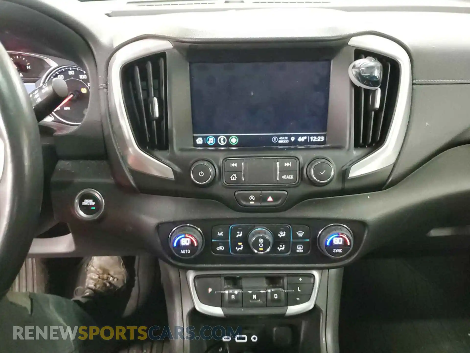 2 Photograph of a damaged car 3GKALVEV2NL232028 GMC TERRAIN 2022