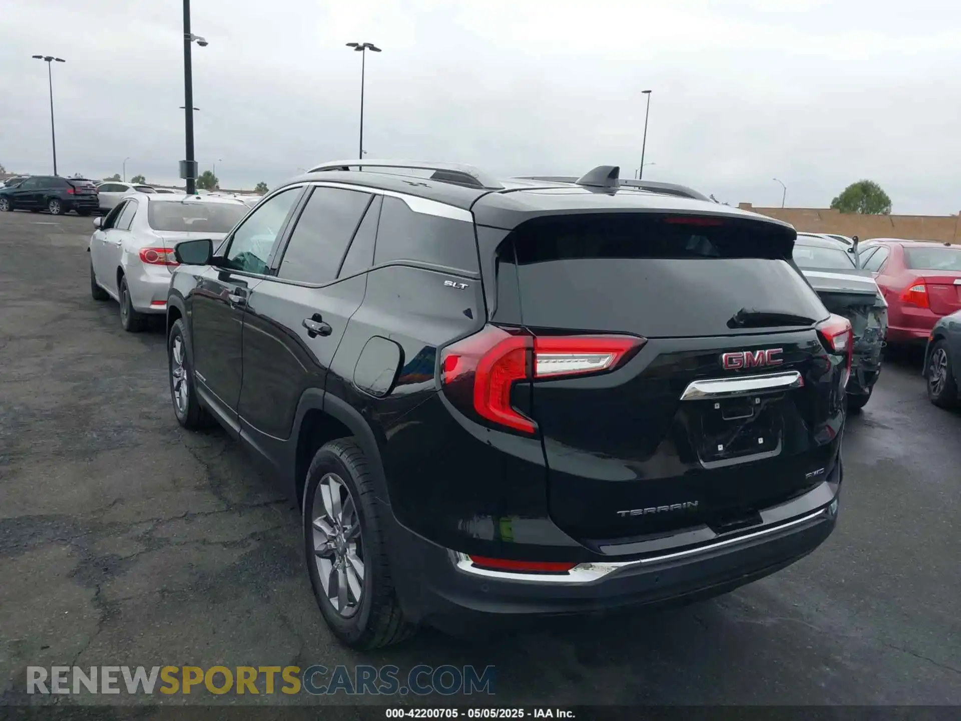 3 Photograph of a damaged car 3GKALVEV3NL164323 GMC TERRAIN 2022